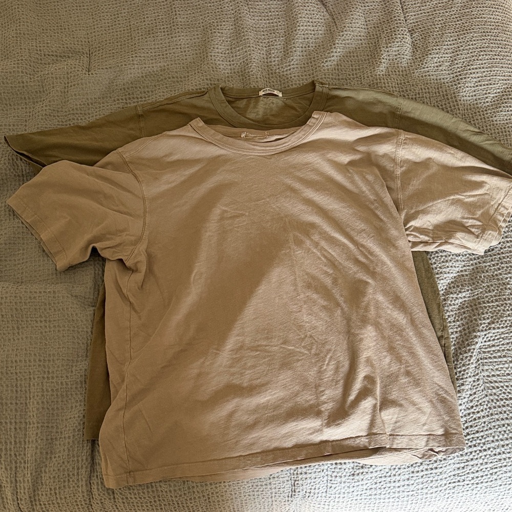 Buck Mason Short Sleeve T-Shirt Duo in Beige and Olive